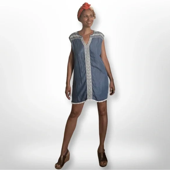 Chelsea & Theodore Dresses | Chelsea & Theodore Chambray Soft Denim Embroidered Tunic Shift Tensel Dress Sz M | Color: Blue/White | Size: M |